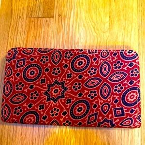 Fabric zippered wallet